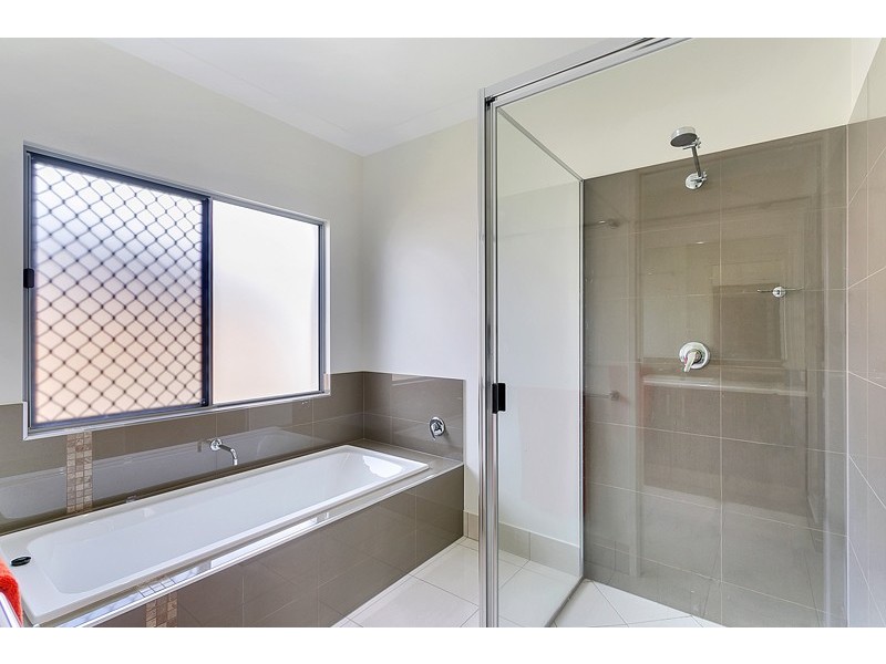 9 Munburra Parade, Smithfield QLD 4878