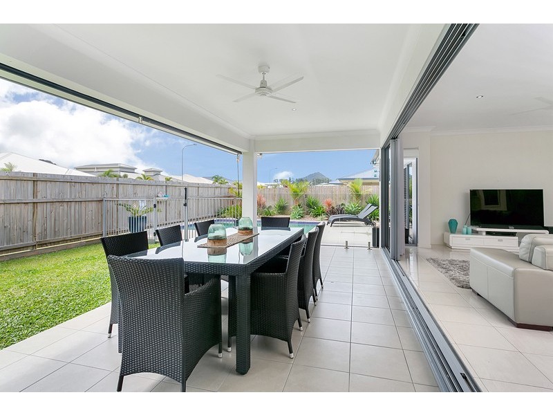 9 Munburra Parade, Smithfield QLD 4878