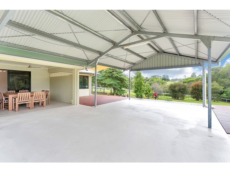 61 Stoney Creek Road, Speewah QLD 4881