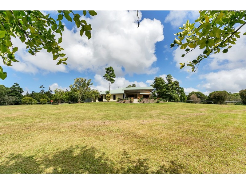 61 Stoney Creek Road, Speewah QLD 4881