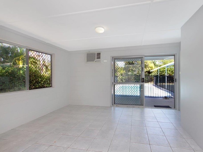 140 Trinity Beach Road, Trinity Beach QLD 4879