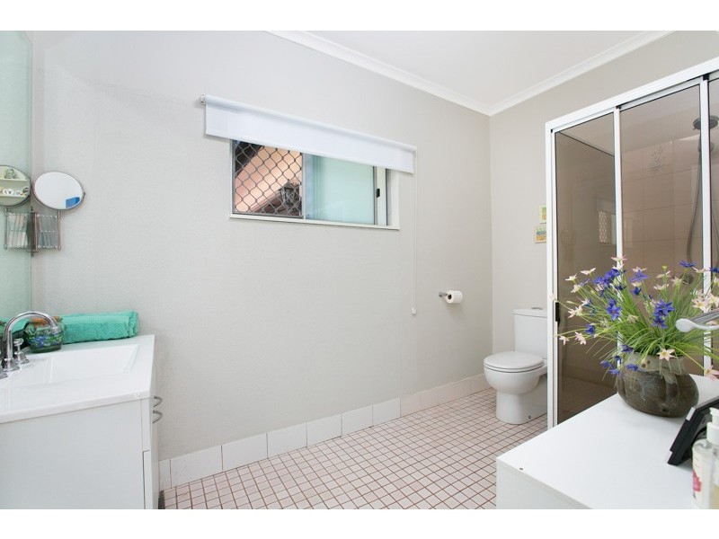 5 Conch Close, Trinity Beach QLD 4879