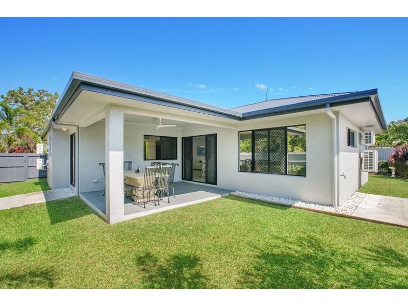 2 Coastline Parade, Trinity Beach QLD 4879
