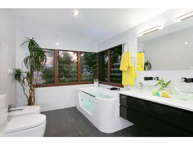 5/7 Tari Place, Trinity Beach QLD 4879