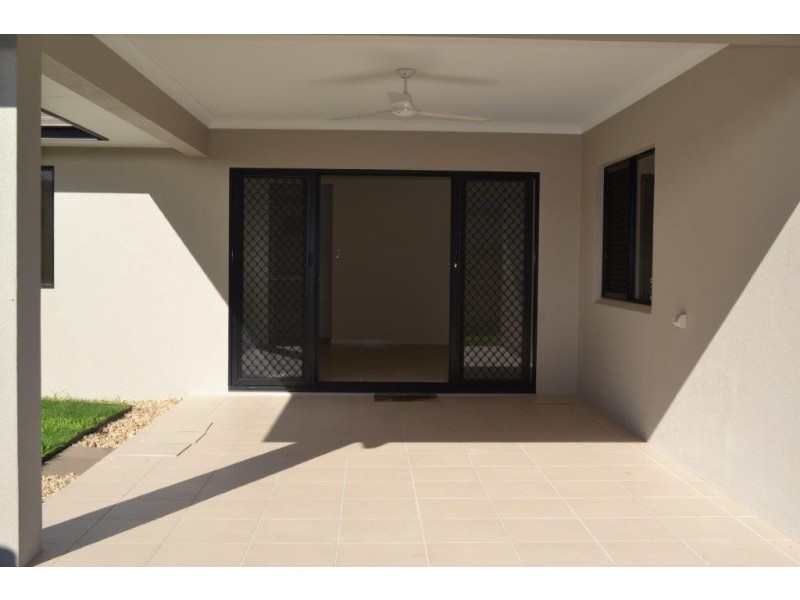 15 Hideaway Close, Palm Cove QLD 4879