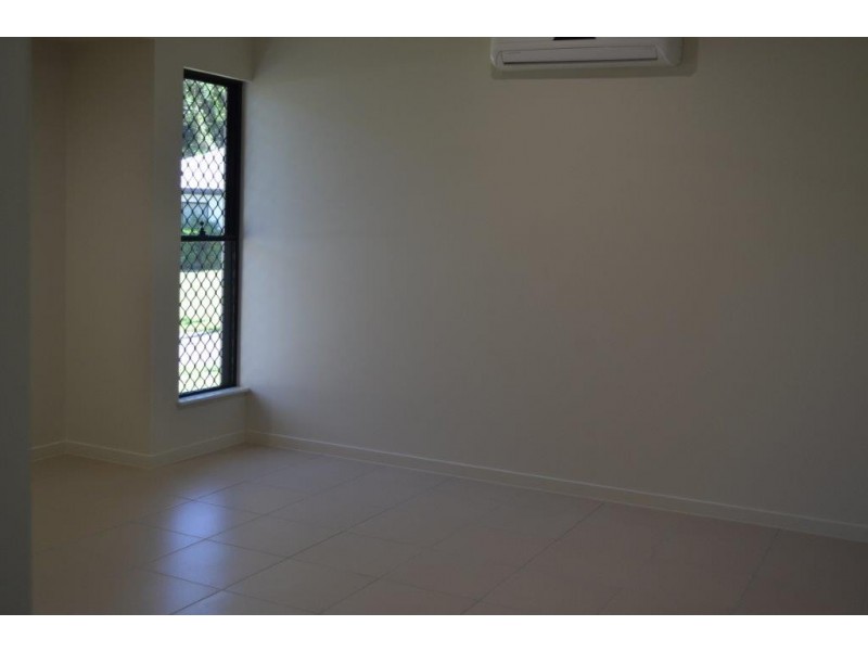 15 Hideaway Close, Palm Cove QLD 4879
