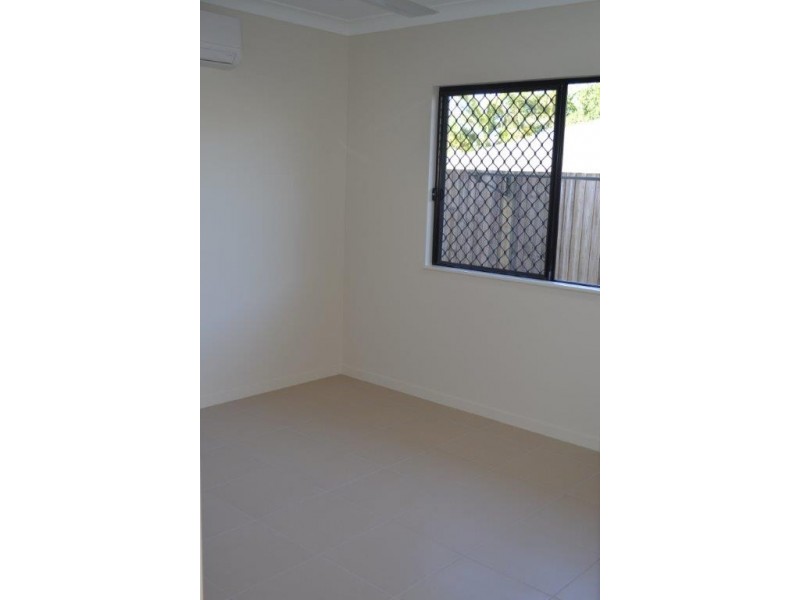 15 Hideaway Close, Palm Cove QLD 4879