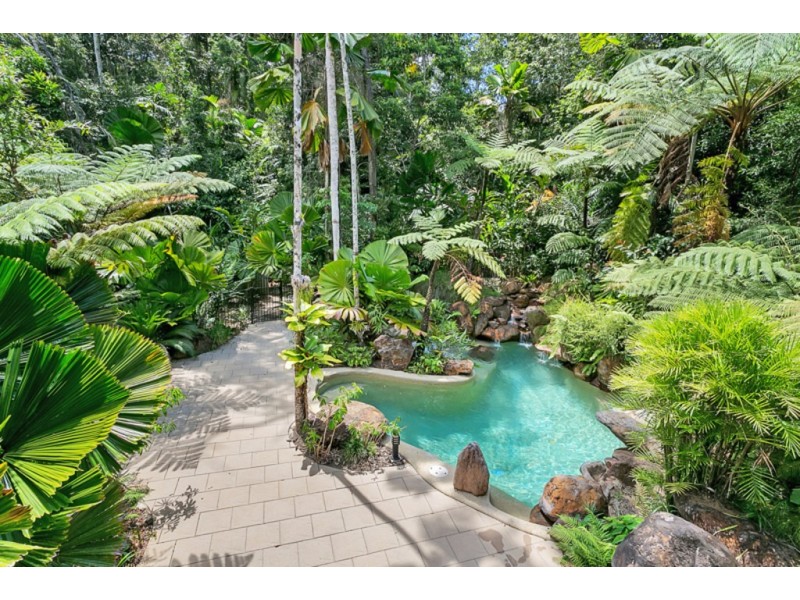 16 Coconut Grove, Kuranda QLD 4881