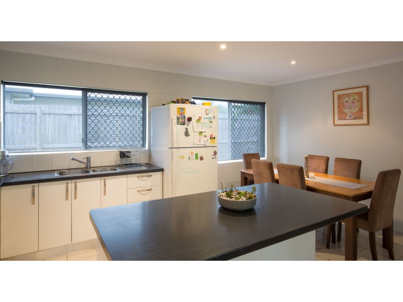 8A Wewak Street, Trinity Beach QLD 4879