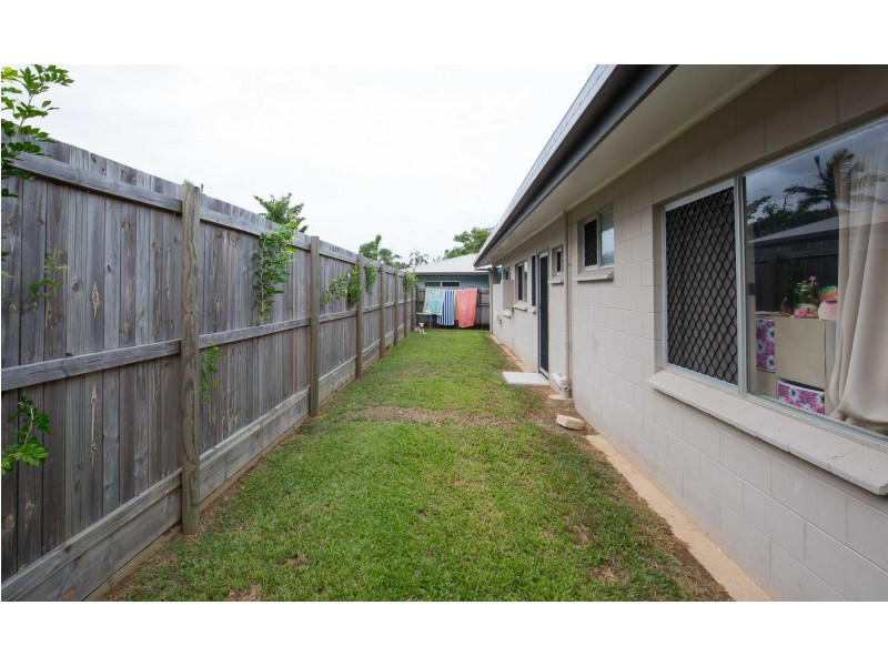 8A Wewak Street, Trinity Beach QLD 4879