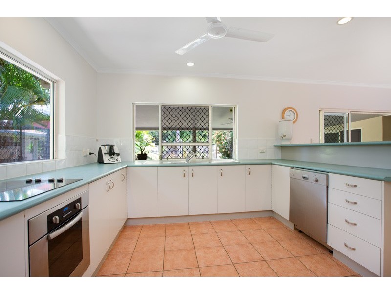 23 Eddy Street, Clifton Beach QLD 4879