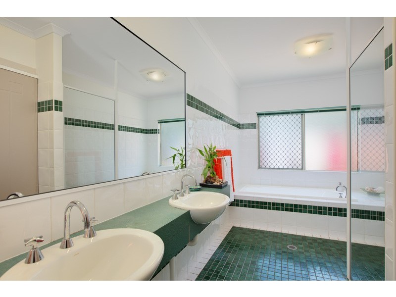 23 Eddy Street, Clifton Beach QLD 4879