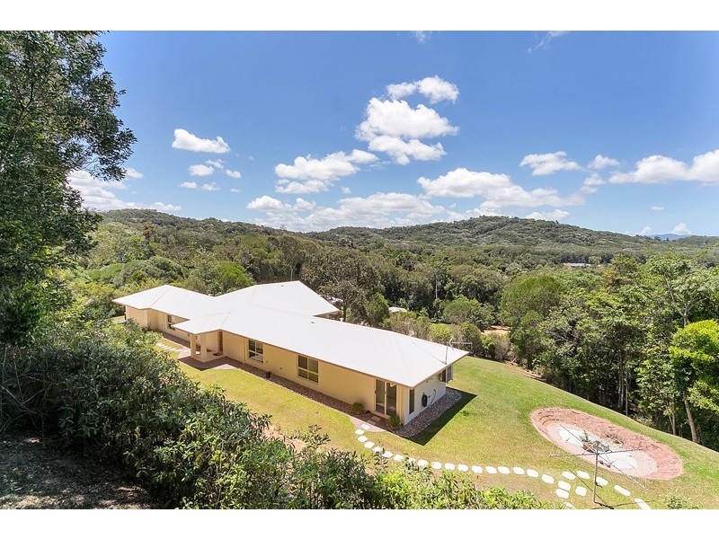 3 Sandalwood Close, Kuranda QLD 4881
