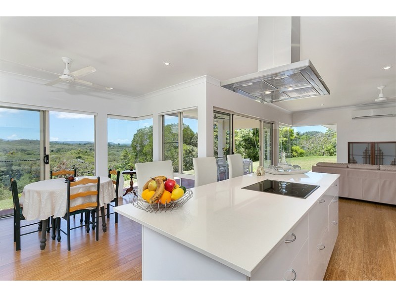 3 Sandalwood Close, Kuranda QLD 4881