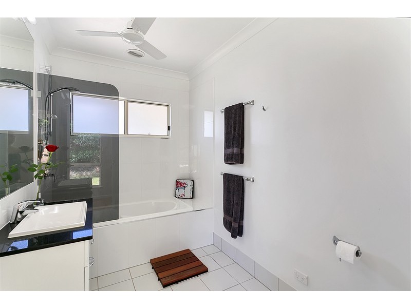 3 Sandalwood Close, Kuranda QLD 4881