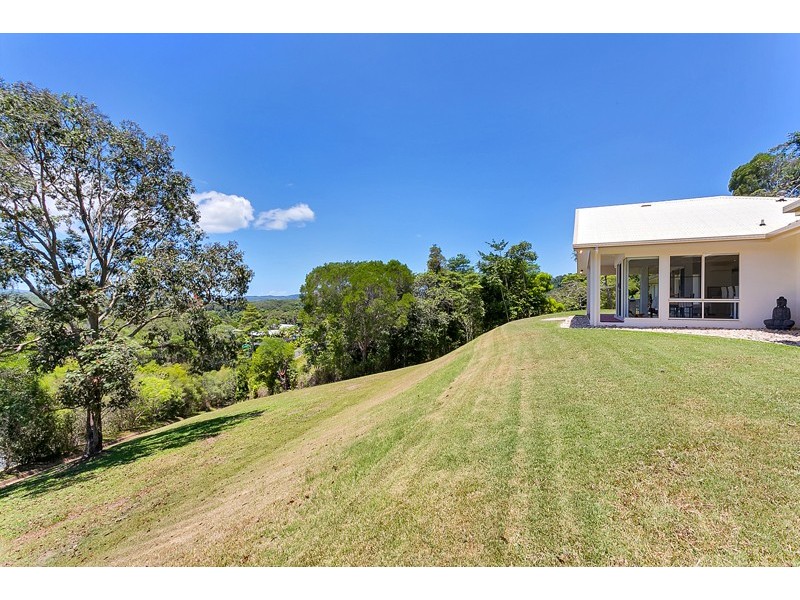 3 Sandalwood Close, Kuranda QLD 4881