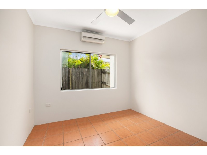 6 Castaways Close, Kewarra Beach QLD 4879