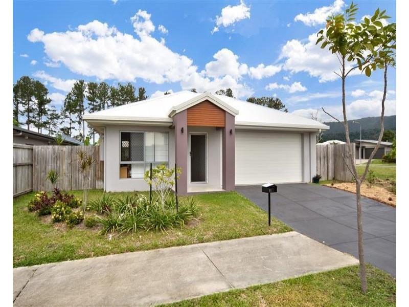 11 Murrinda Gardens, Trinity Park QLD 4879