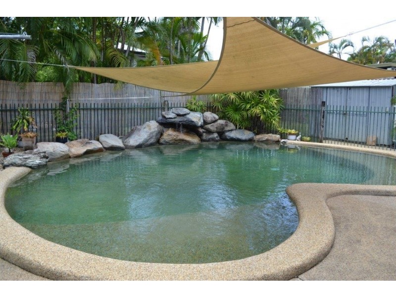 6 Cayley Street, Trinity Beach QLD 4879