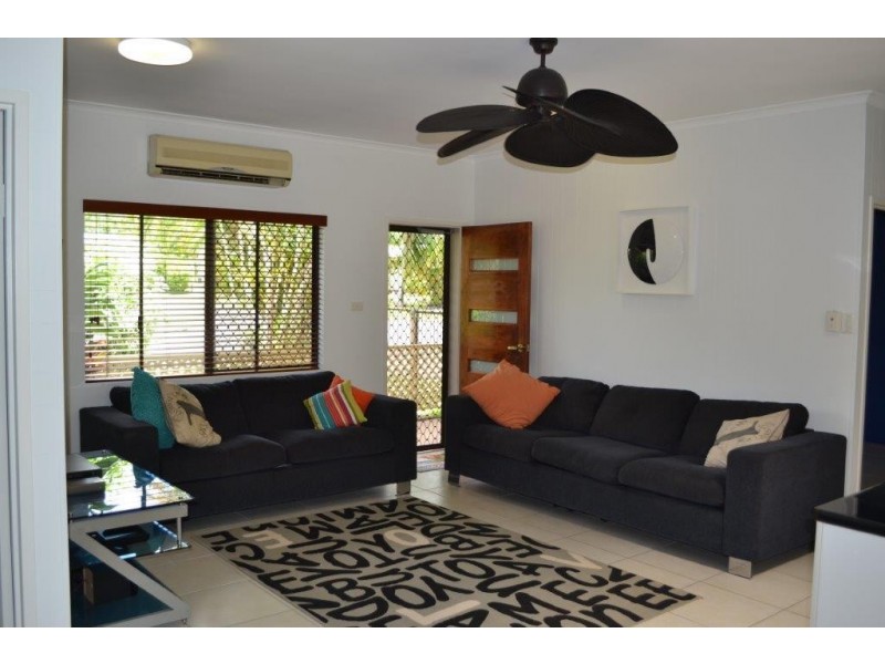 6 Cayley Street, Trinity Beach QLD 4879