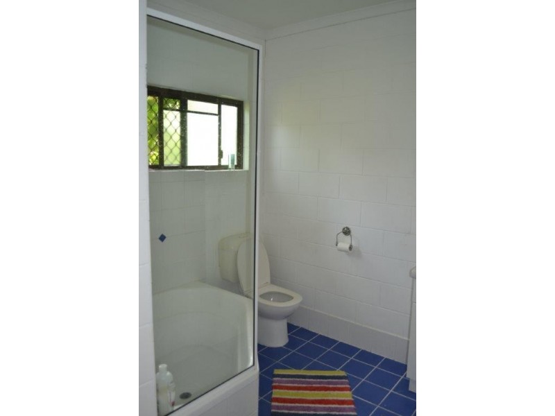 6 Cayley Street, Trinity Beach QLD 4879
