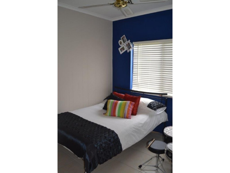 6 Cayley Street, Trinity Beach QLD 4879