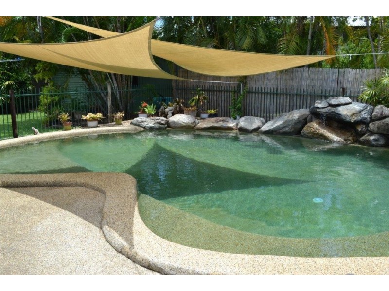 6 Cayley Street, Trinity Beach QLD 4879