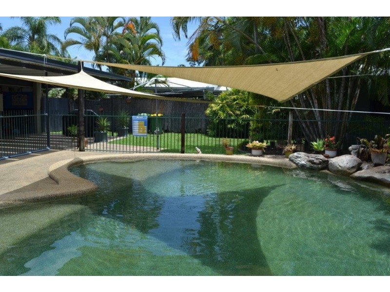 6 Cayley Street, Trinity Beach QLD 4879