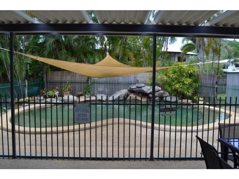 6 Cayley Street, Trinity Beach QLD 4879