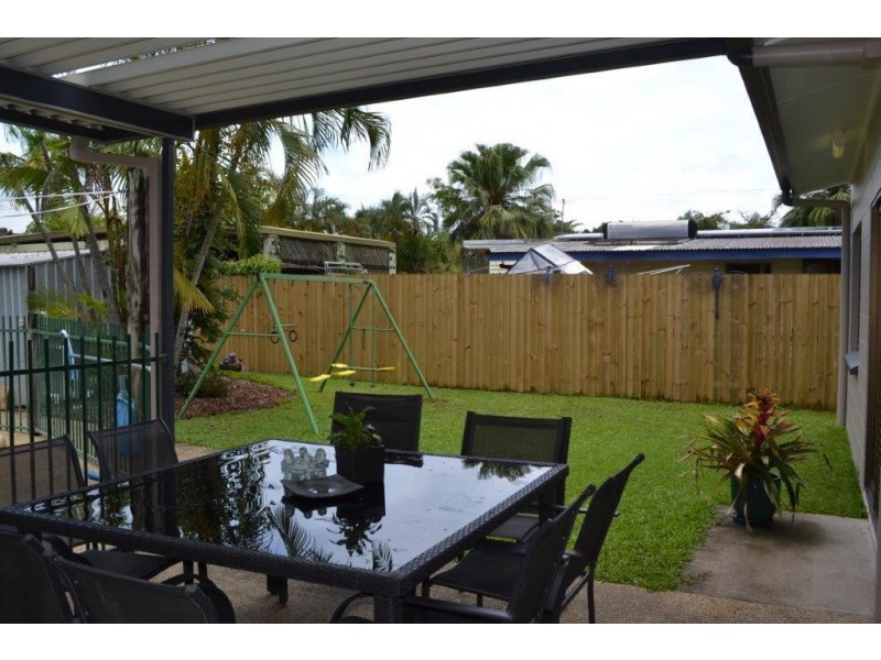 6 Cayley Street, Trinity Beach QLD 4879