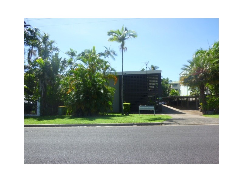 2/46 Moore Street, Trinity Beach QLD 4879