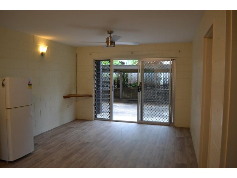 2/46 Moore Street, Trinity Beach QLD 4879