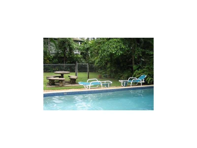 2/46 Moore Street, Trinity Beach QLD 4879