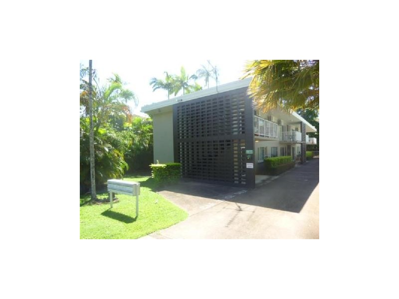 2/46 Moore Street, Trinity Beach QLD 4879