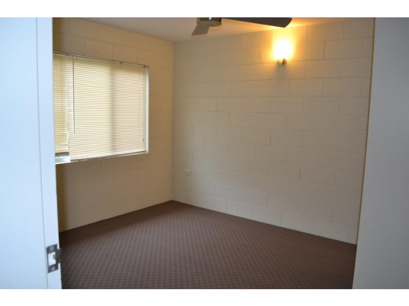 2/46 Moore Street, Trinity Beach QLD 4879