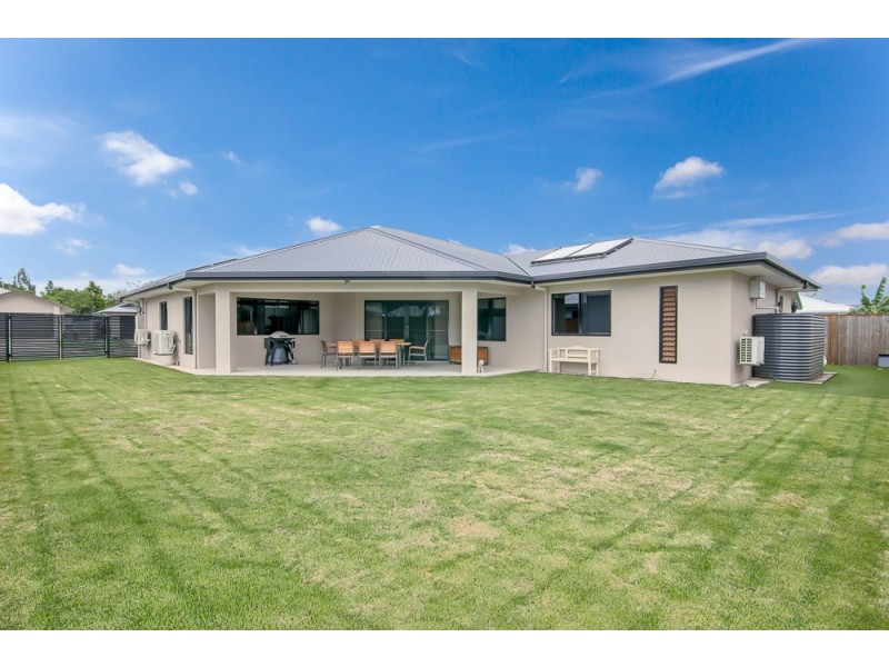 40 Canopys Edge Boulevard, Smithfield QLD 4878