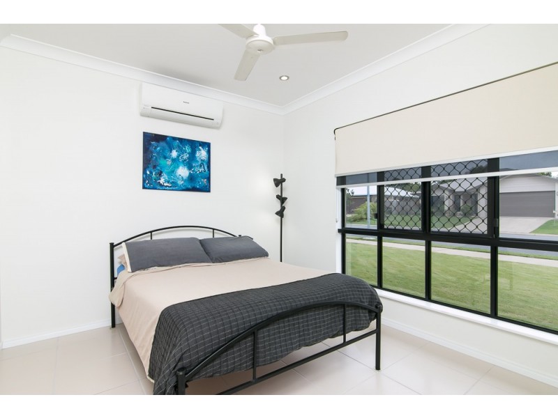 40 Canopys Edge Boulevard, Smithfield QLD 4878