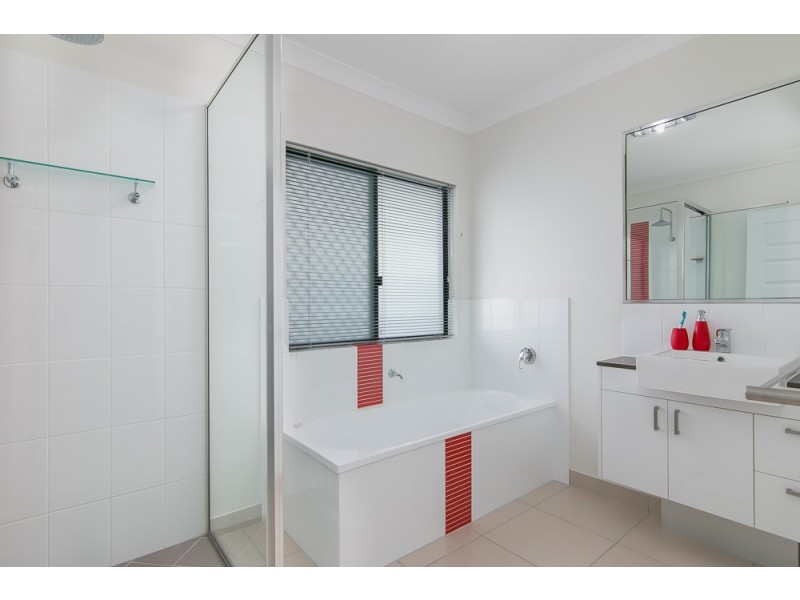 40 Canopys Edge Boulevard, Smithfield QLD 4878