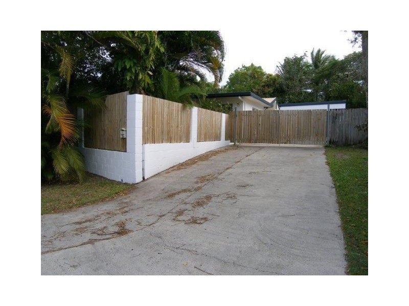 140 Trinity Beach Road, Trinity Beach QLD 4879