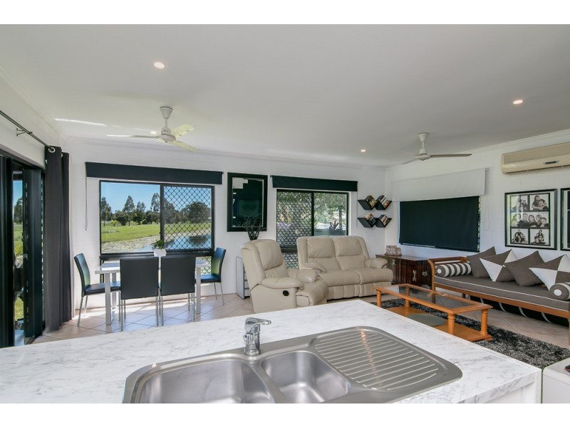 112/31 Lake Placid Road, Caravonica QLD 4878