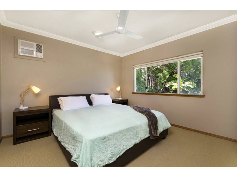 8/34 Oliva Street, Palm Cove QLD 4879