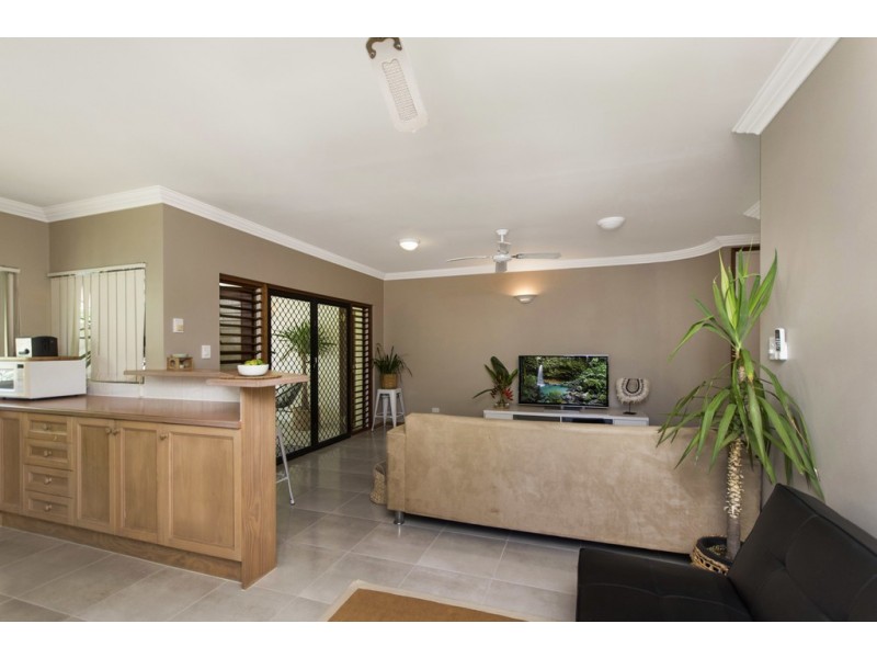 8/34 Oliva Street, Palm Cove QLD 4879
