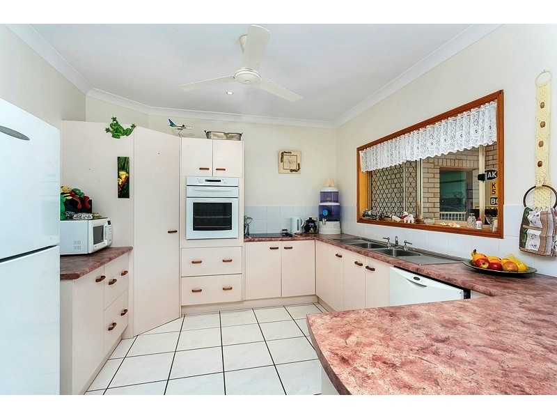 23 Majestic Street, Kamerunga QLD 4870