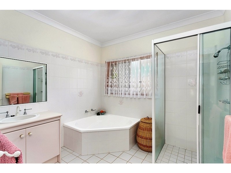 23 Majestic Street, Kamerunga QLD 4870