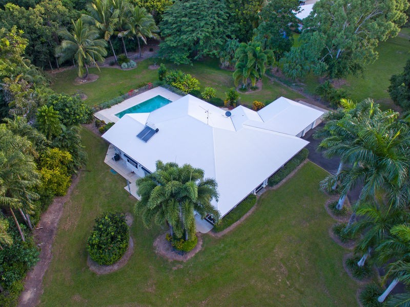 21-23 Evergreen Street, Clifton Beach QLD 4879