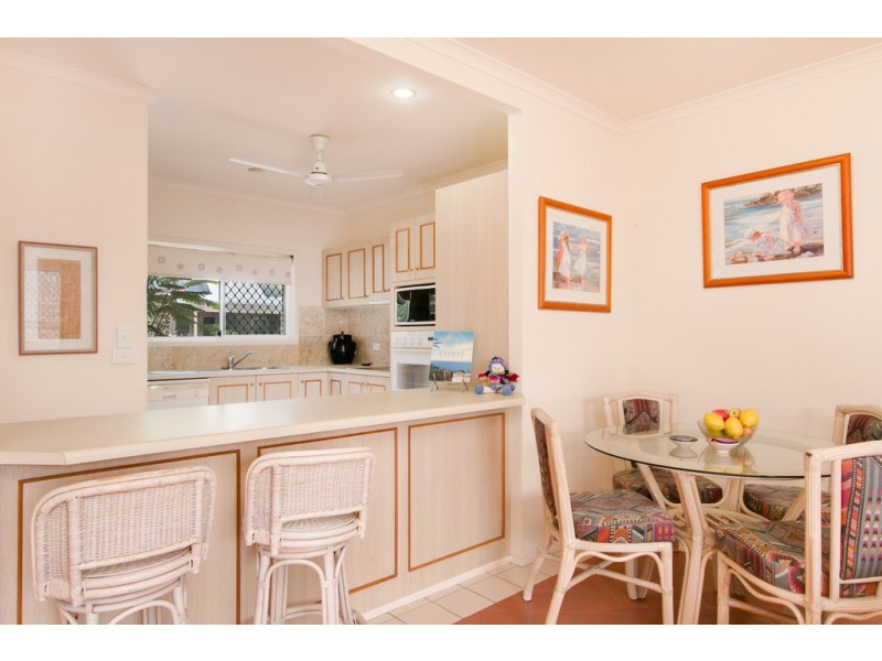 11/77-79 Moore Street, Trinity Beach QLD 4879