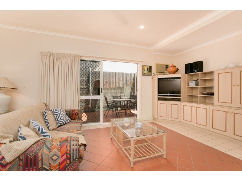 11/77-79 Moore Street, Trinity Beach QLD 4879