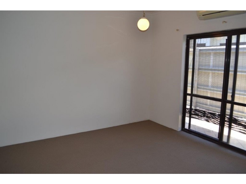 24 Starling Street, Kewarra Beach QLD 4879