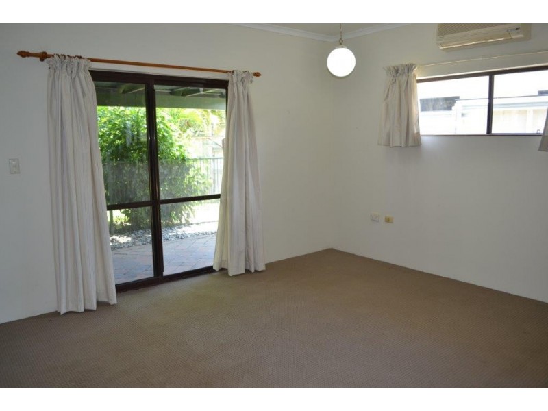 24 Starling Street, Kewarra Beach QLD 4879