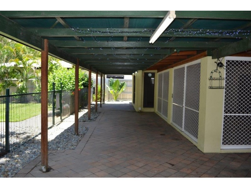 24 Starling Street, Kewarra Beach QLD 4879